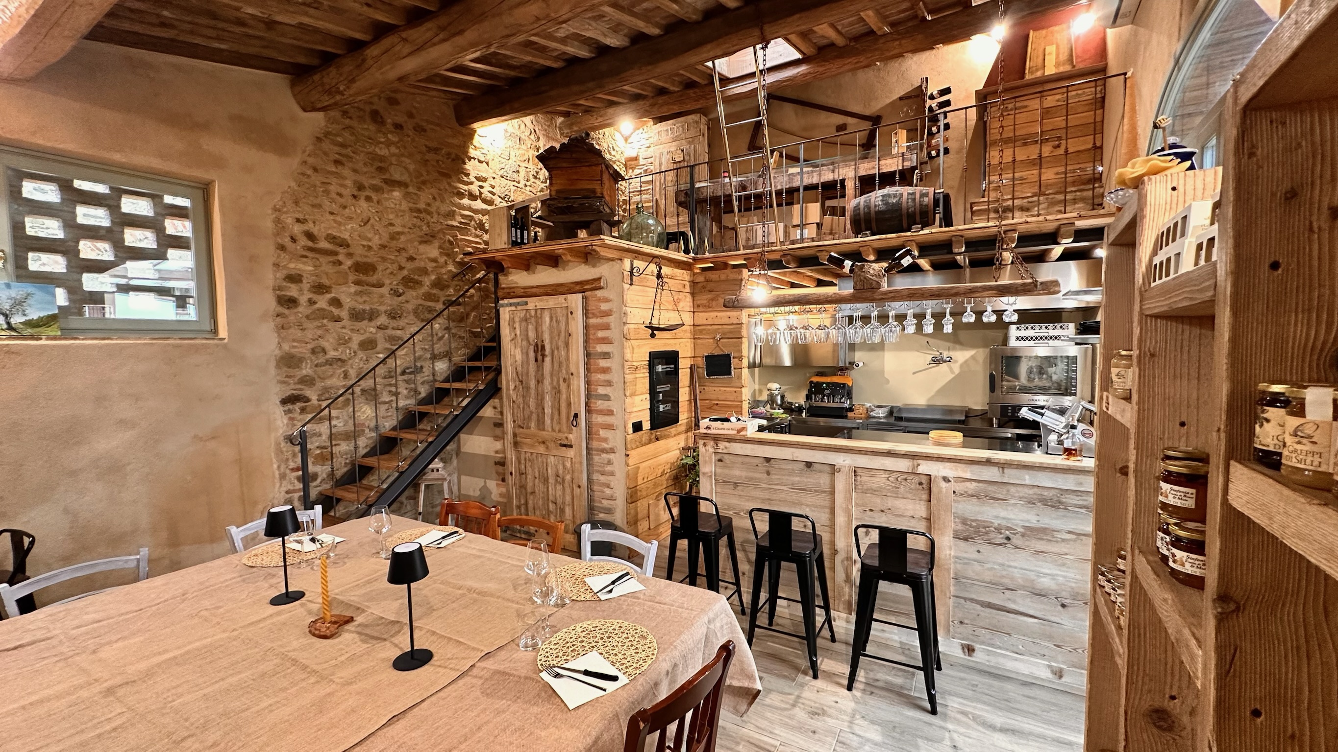 Ristorante nel cuore del Chianti all'interno dell'agriturismo I Greppi di Silli con prodotti tipici provenienti dalla fattoria